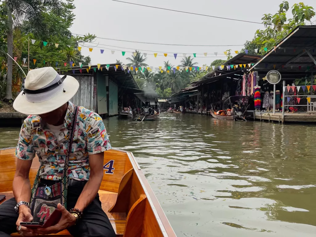 Bangkok Travel Guide Damnoen Saduak Floating Market