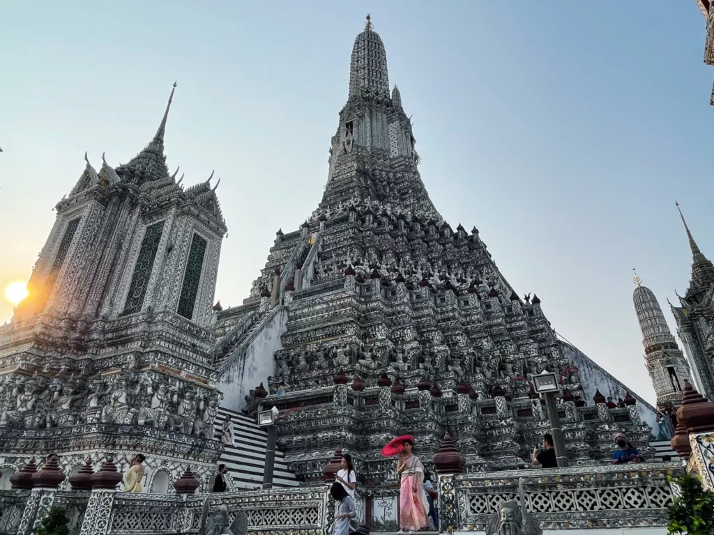 Bangkok Travel Guide Wat Arun